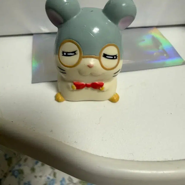 [BUNJANG] Hamtaro Glasses Bag Figure / 방가방가햄토리 안경이 바구니 피규어