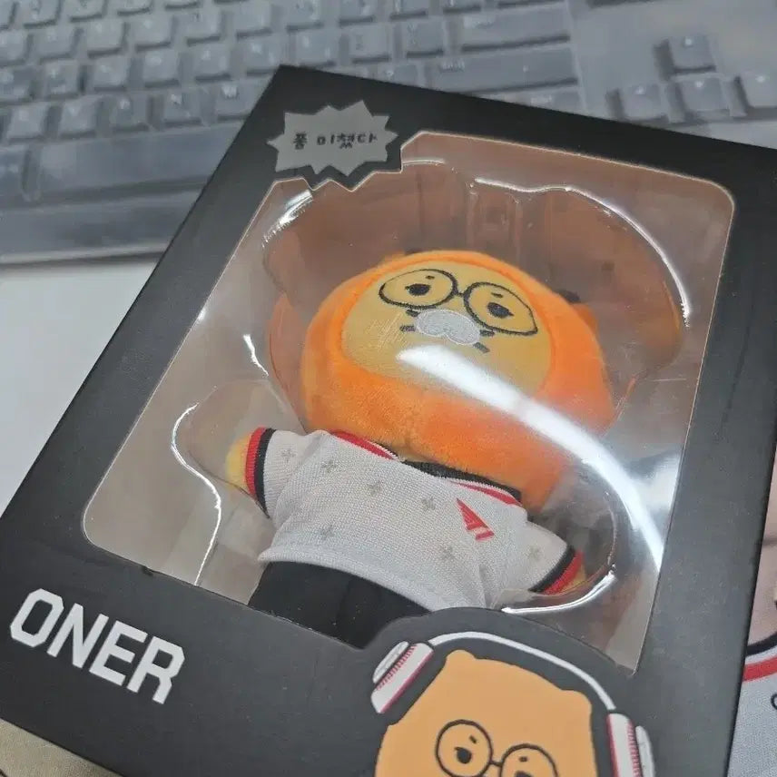 [BUNJANG] T1 Cheonsik Doll (Owned Version, Unsealed) / T1 티원 춘식이 인형 오너 소장용 미개봉