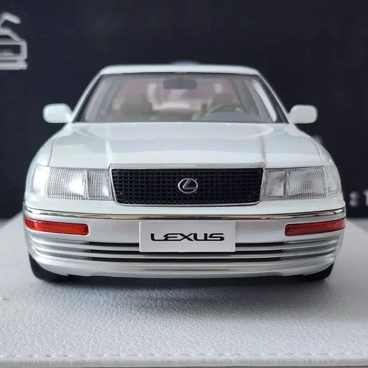 [BUNJANG] 1:18 Xiaoguang Lexus LS400 White Diecast Model / 1:18 샤오광 렉서스 LS400 화이트 다이캐스트