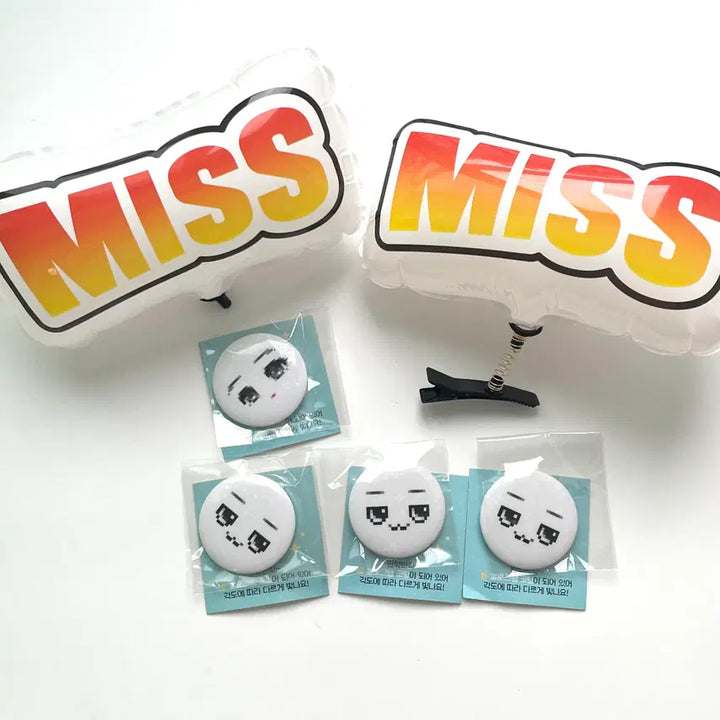 [SOLD OUT] 메이플스토리 롯데월드 표정 미니 캔뱃지(뭐요/조눈) MISS 머리핀