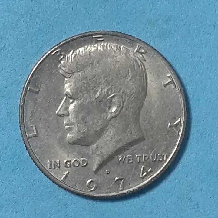 [BUNJANG] 1974 Kennedy Half Dollar (50 Cents) Coin / 1974년 미국케네디 하프달러(50센트)주화