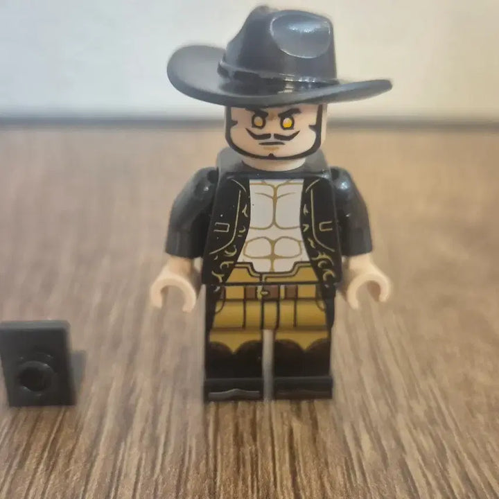 [BUNJANG] LEGO One Piece Mihawk Minifigure / 레고 원피스 미호크 미니피규어