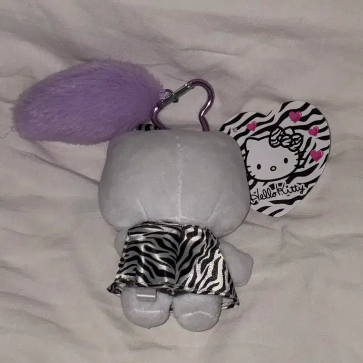 [BUNJANG] Hello Kitty Gyaru Zebra Kitty Plush Keychain / 헬로키티 갸루키티 지브라 키티 인형 키링