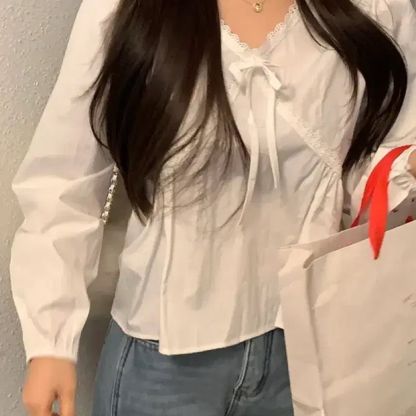 [BUNJANG] White Lace Ribbon Blouse / 레이스 리본 블라우스 화이트 긴팔