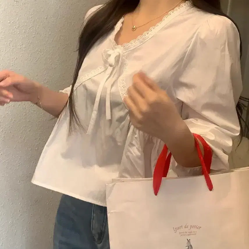 [BUNJANG] White Lace Ribbon Blouse / 레이스 리본 블라우스 화이트 긴팔