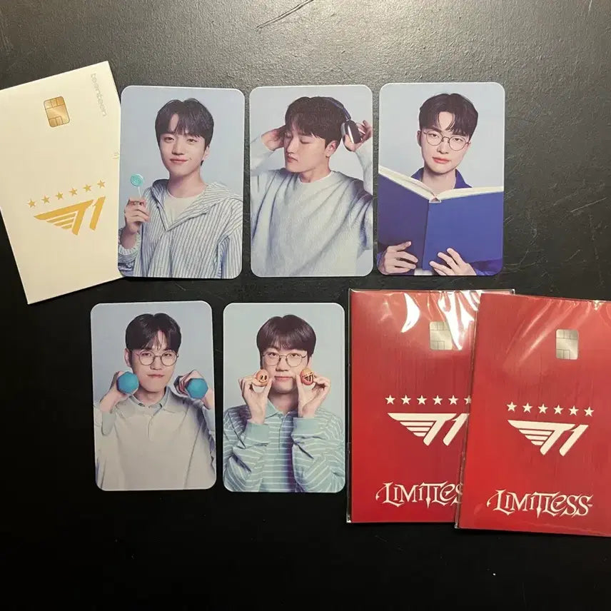 [BUNJANG] T1 Woori Bank Photocard Set (5 Types + Random Keyring) / 티원 T1 우리은행 포토카드 T1 photo card 개인 5종 + 랜덤
