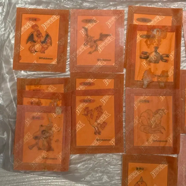[BUNJANG] Pokemon Bread 30th Anniversary Sticker Bundle (24 Types Included) / 30주년 포켓몬빵 띠부실 24종 리자몽포함