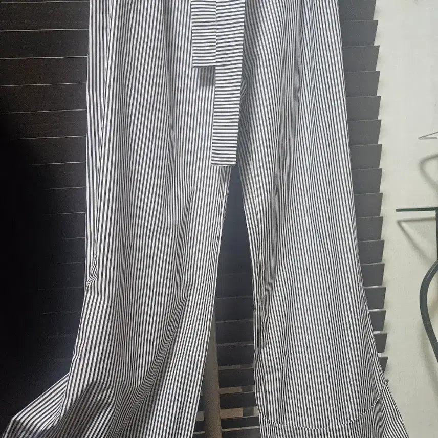 [BUNJANG] Hansome Striped Wide Belt Slacks / 한섬 스트라이프 와이드 벨트 슬랙스