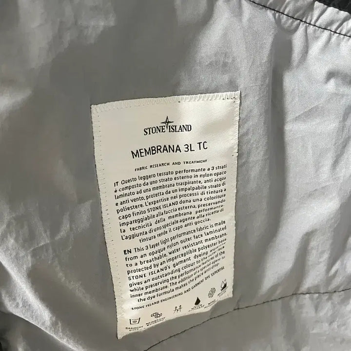 [SOLD OUT] 스톤아일랜드 22ss 멤브라나 3l tc 바람막이 판매