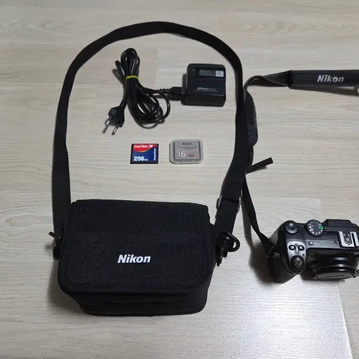 [BUNJANG] Nikon Coolpix 5400 Digital Camera / 니콘 coolpix5400