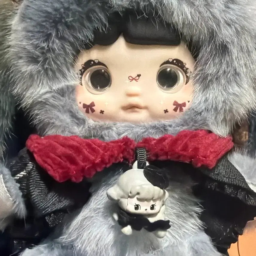 [BUNJANG] BABY3 Nomi Childhood Black Plush Doll / 베이비쓰리 노미 어린시절 블랙 검토 인형 판매합니당