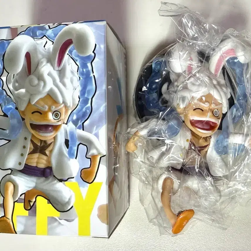[BUNJANG] One Piece Luffy Gear 5 Figure (Sealed) / (미개봉 새상품) 원피스 니카 루피 기어5 피규어