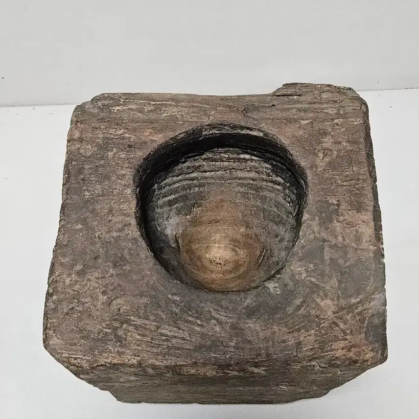 [BUNJANG] Antique Jeju Dol Harubang Mortar / 골동품 제주사오기 절구