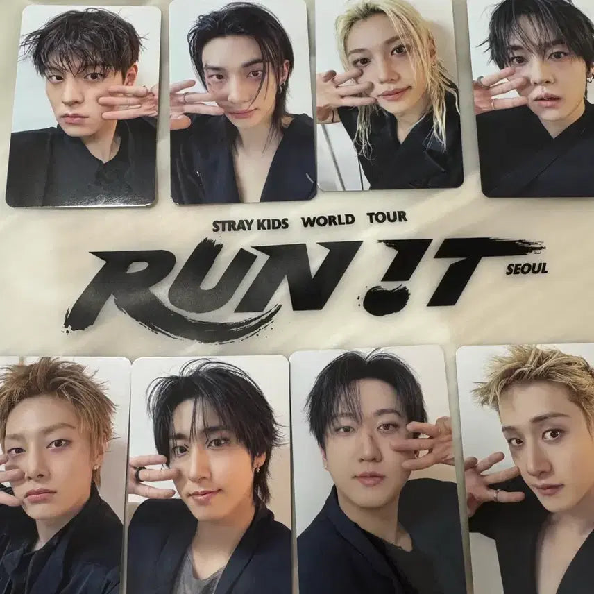 [BUNJANG] JINNY LET 3-Piece Set with Hyunjin Voice Keychain / 현진목걸이+지니렛3+skz런잇첫콘 +중콘 입장포카