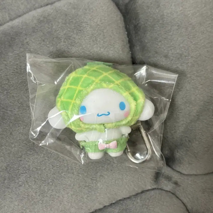 [BUNJANG] Sanrio Chibi-tomo Cinnamoroll Melon Fruit Charm / 산리오 치비토모 시나모롤 메론 과일 인형 키링