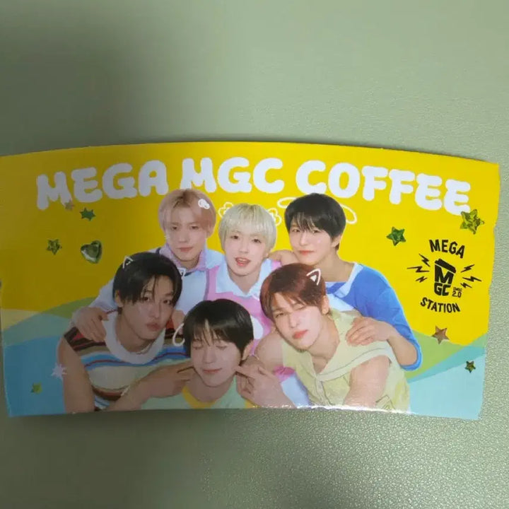 [BUNJANG] NCT WISH Sion Photocard &amp; Polaroid Bundle Set (with Group Cup Holder Freebie) / 엔시티위시 시온 포카+폴라 일괄 양도(단체 컵홀더 덤)