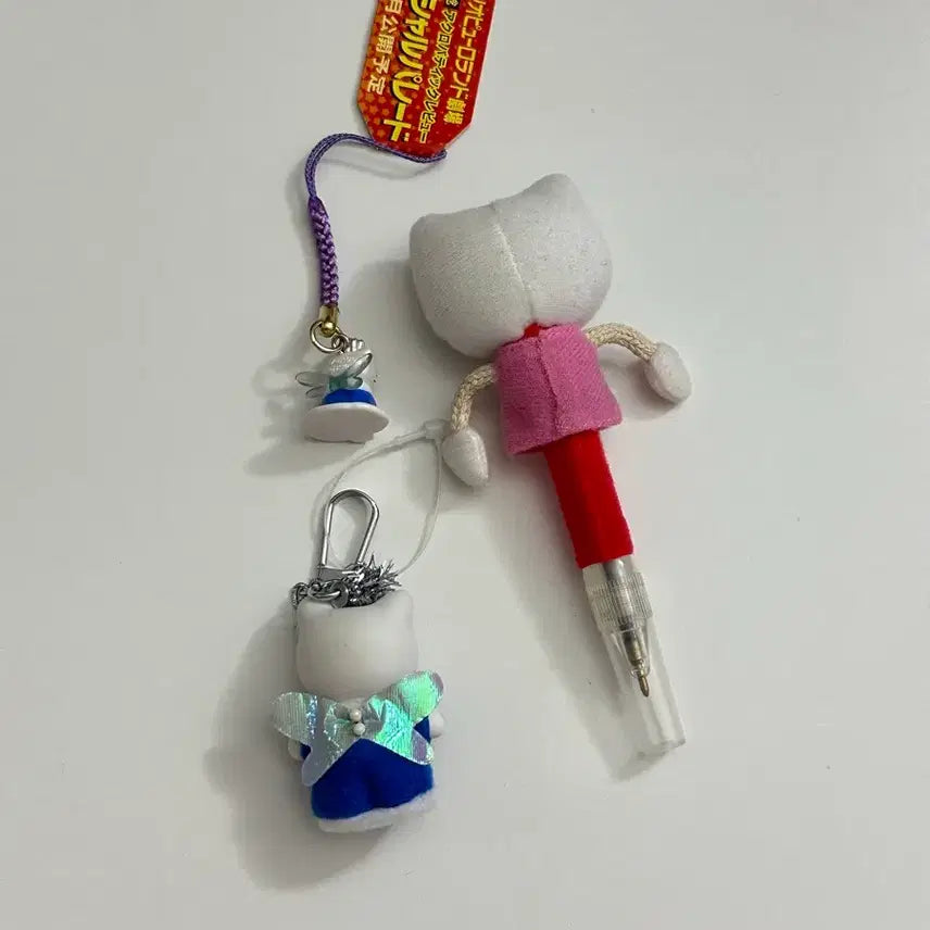 [BUNJANG] Classic Kitty Dangling Ballpoint Pen &amp; Fairy Pointdoll Strap Keychain Bundle Set / 고전 키티 달랑이 볼펜 페어리 포인트돌 스트랩 키링 일괄