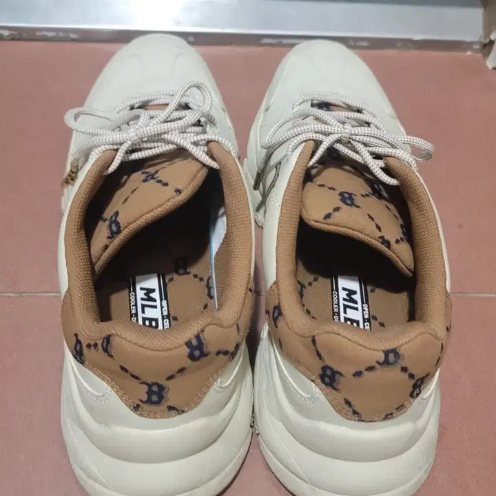 [BUNJANG] MLB Big Ball Chunky Diamond Monogram Boston Red Sox Sneakers Size 290 / Mlb 290 빅볼청키 다이아 모노그램 보스턴 BOS