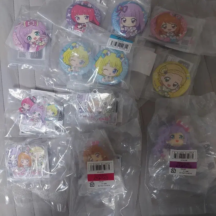 [BUNJANG] PriPara Aikatsu Kashipara StarPara Asuto Gacha Can Badge &amp; Keyring Bundle Set / (일괄)프리파라 아이카츠 카츠파라 스타파라 아소토 가챠 캔뱃지 키링