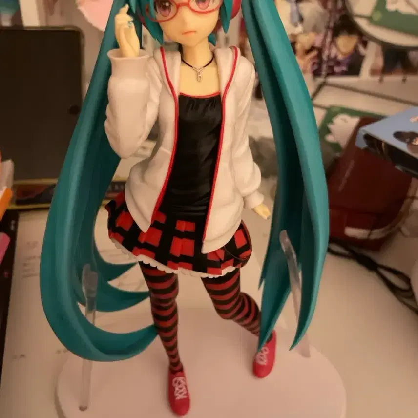 [BUNJANG] Hatsune Miku Megurine Luka Project DIVA Glasses Ver. Figure / 하츠네미쿠 안경미쿠 프로젝트 디바 피규어