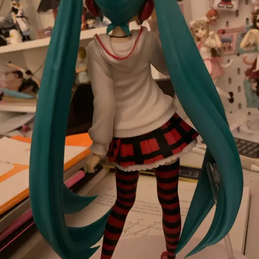 [BUNJANG] Hatsune Miku Megurine Luka Project DIVA Glasses Ver. Figure / 하츠네미쿠 안경미쿠 프로젝트 디바 피규어