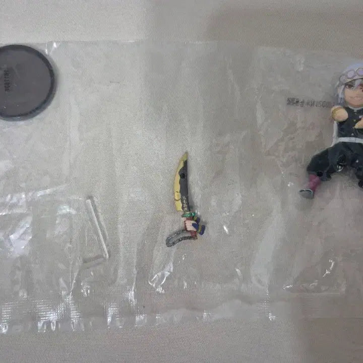 [BUNJANG] Demon Slayer Tengen Uzui Figure / 판매) 귀멸의 칼날 우즈이 텐겐 피규어