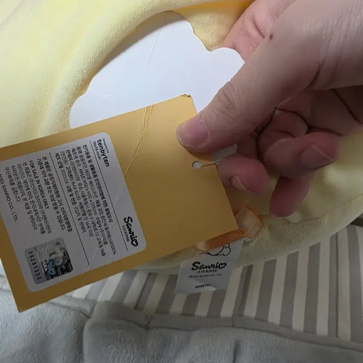 [BUNJANG] Sanrio Pompompurin Face Cushion / 산리오 폼폼푸린 얼굴쿠션