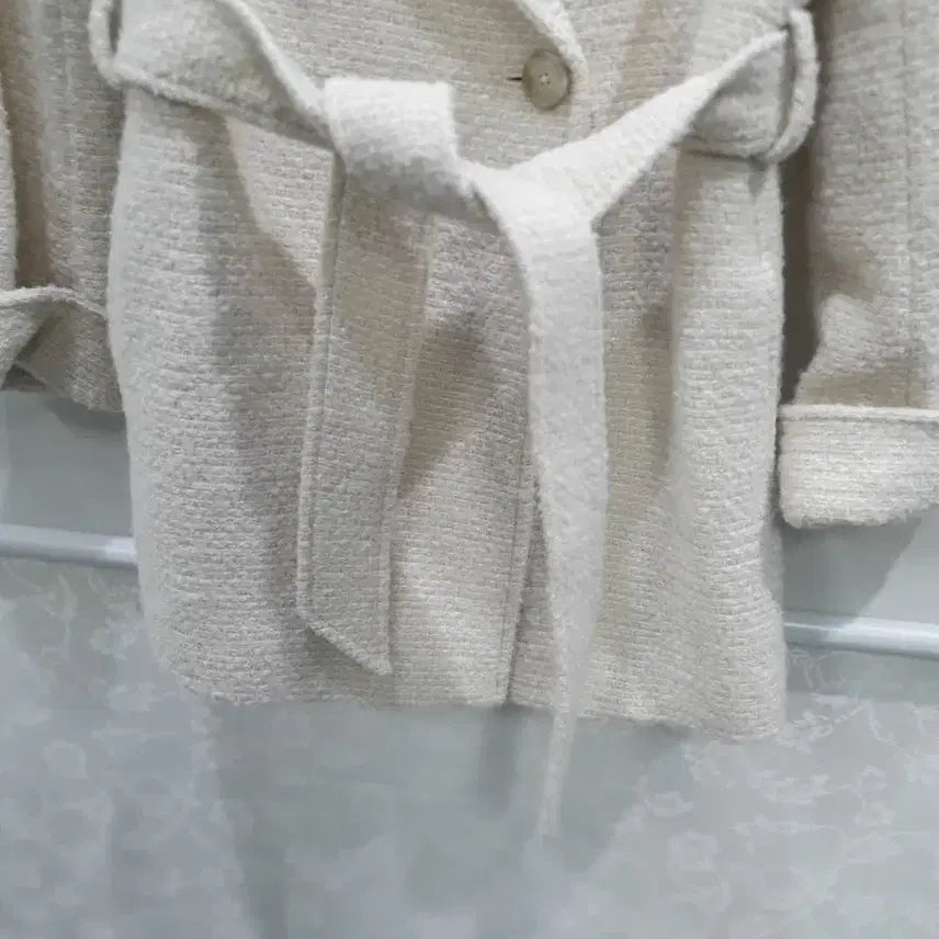 [BUNJANG] Club Monaco Belted Tweed Jacket Ivory / [한섬]클럽모나코벨트 트위드 자켓 아이보리