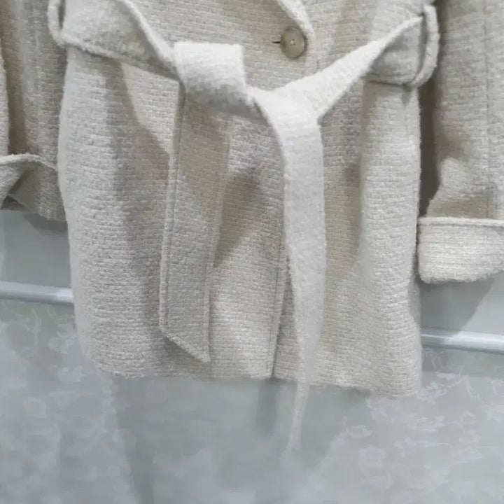 [BUNJANG] Club Monaco Belted Tweed Jacket Ivory / [한섬]클럽모나코벨트 트위드 자켓 아이보리