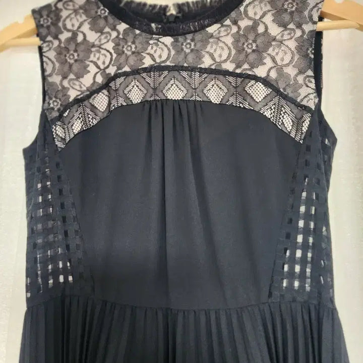 [BUNJANG] Minimum Black Midi Dress Lace Top Pleated Skirt / 미니멈 원피스