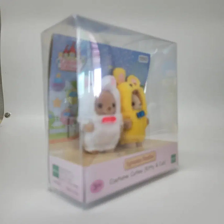[BUNJANG] Sylvanian Families 35th Anniversary Costume Fair Limited Edition Bundle Set (Cat, Bear) / 실바니안 35주년 코스튬 페어 (고양이, 곰)일괄