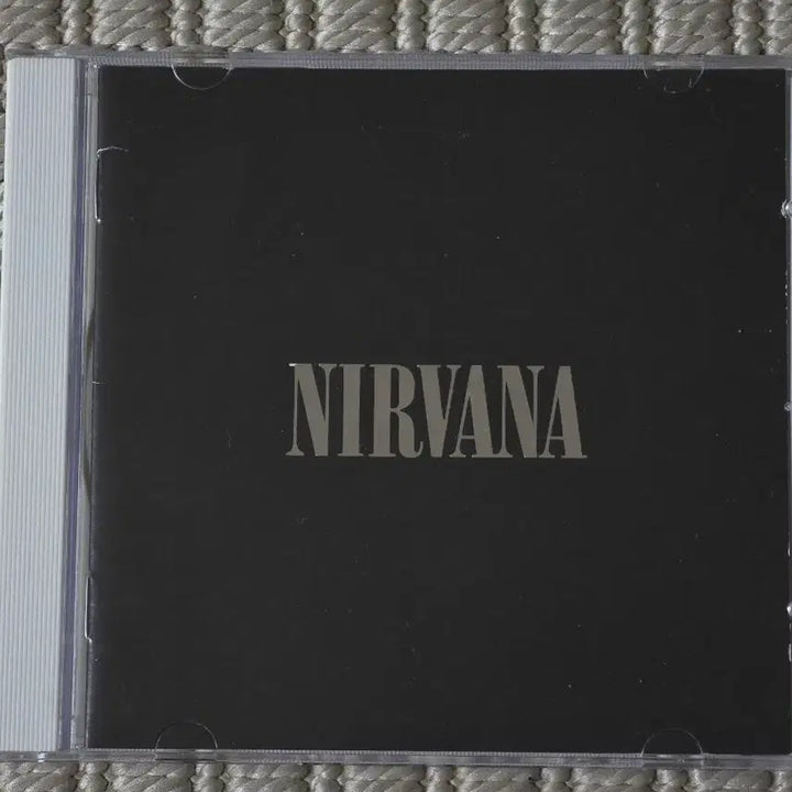 [BUNJANG] Nirvana Remastered CD / CD 음반 NIRVANA 너바나 - NIRVANA