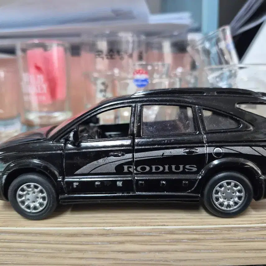 [BUNJANG] Ssangyong Rodius Mini Car - Black / 쌍용 로디우스 미니카 블랙 국산미니카  인테리어소품용 장난감차