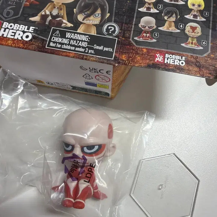 [BUNJANG] Attack on Titan Bubble Hero Random Figure (Unsealed/Karakore) / 진격의 거인 버블 히어로 랜덤 피규어 (단순개봉/카라코레)