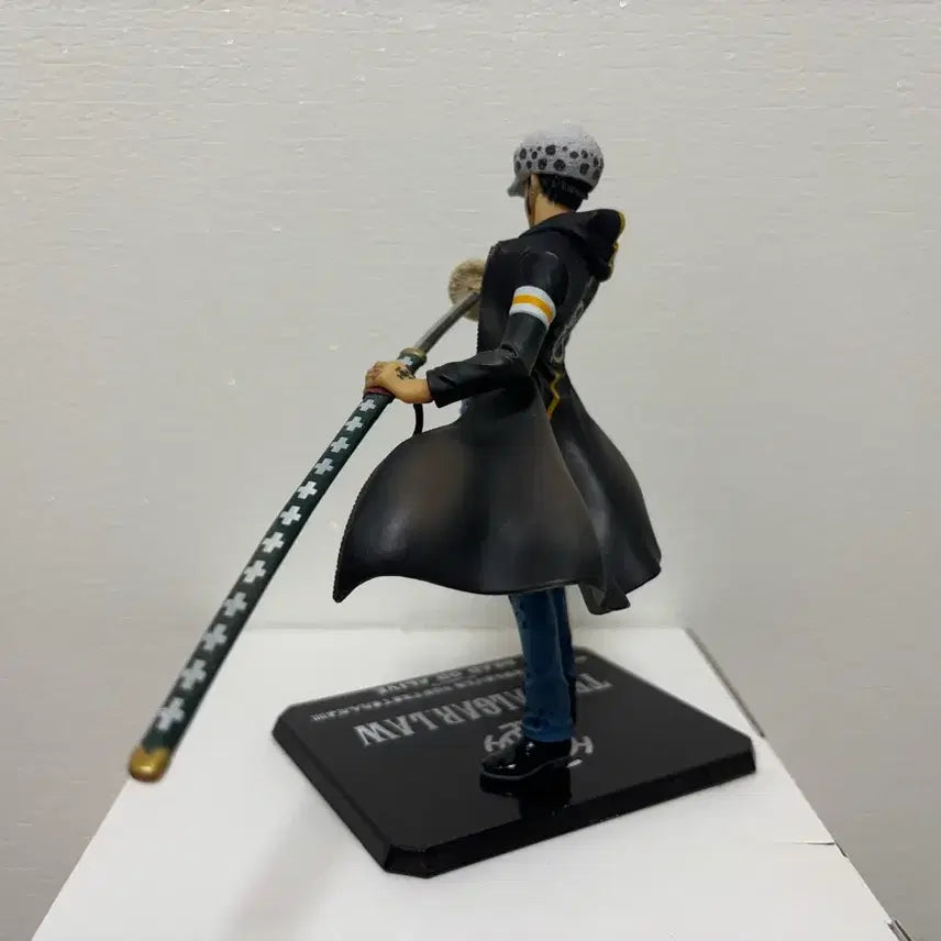 [BUNJANG] One Piece Trafalgar Law Figuarts ZERO Figure / 원피스 트라팔가 로우 피겨아츠 제로 피규어 판매합니다