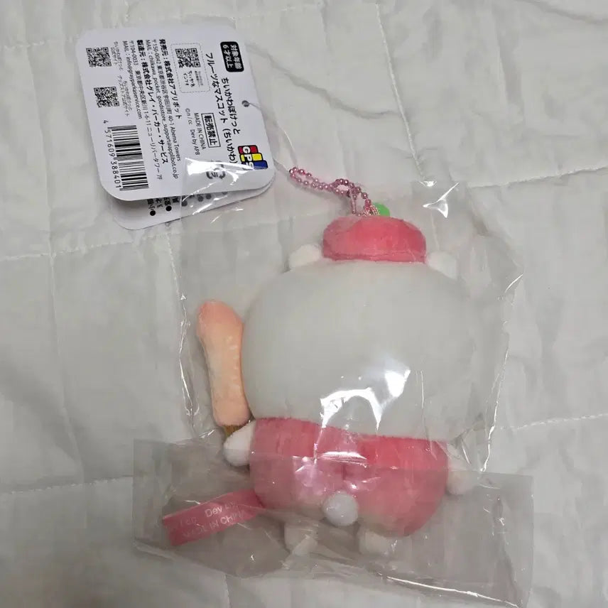 [BUNJANG] Chiikawa Peach Mascot Plush / 치이카와 포켓 과일 복숭아 마스코트 먼작귀 인형 마코