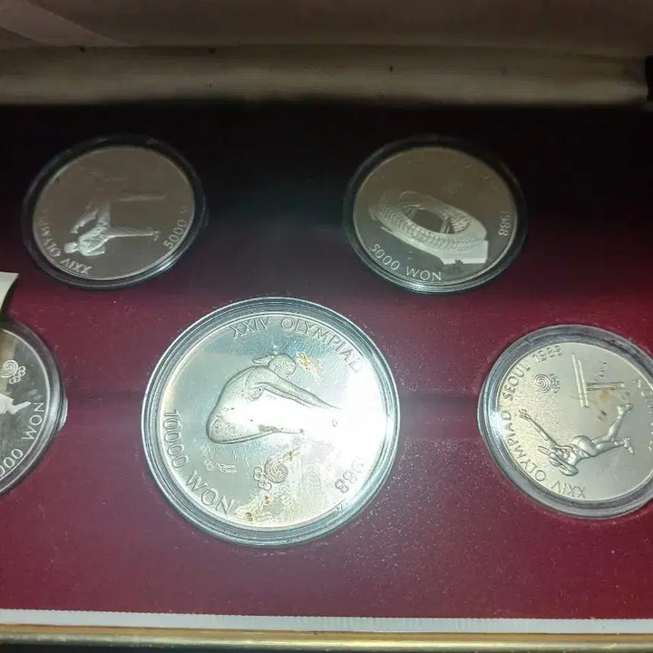 [BUNJANG] 1988 Seoul Olympics Commemorative Coin Set (5 Types, 2nd &amp; 3rd Series) / 88 서울올림픽 기념2.3차주화 5종두세트(진품보증)