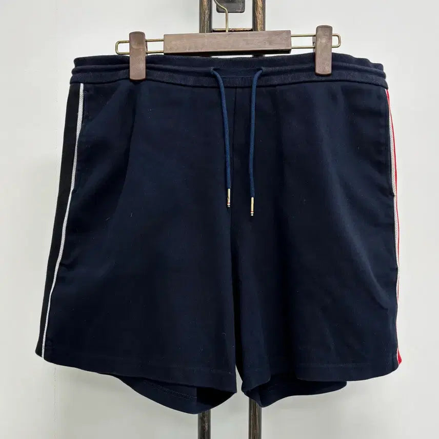 [BUNJANG] Thom Browne Diagonal Stripe Logo Shorts / [3]톰브라운 사선로고 반바지