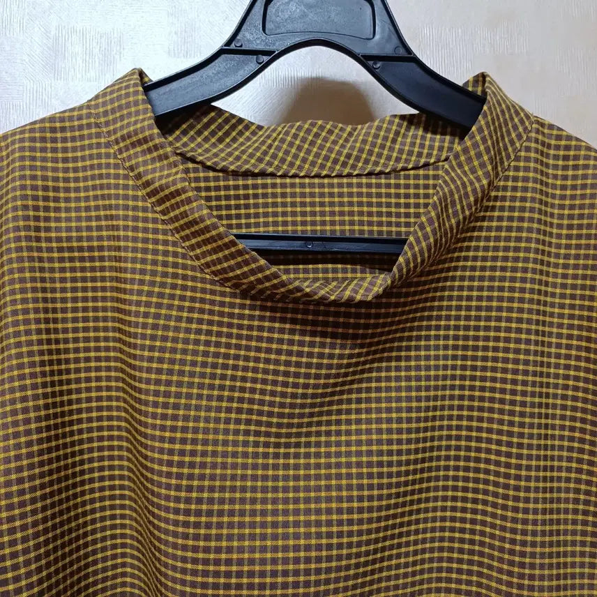 [BUNJANG] Mock Neck Blouse / 모크넥 블라우스