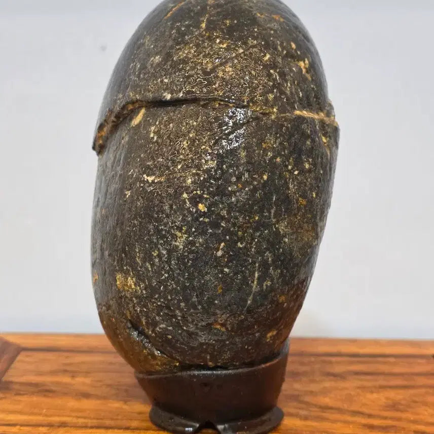 [BUNJANG] Twisted Garnet Stone / 26051617 예쁘게 엇갈린 엇갈림석 수석 팝니다
