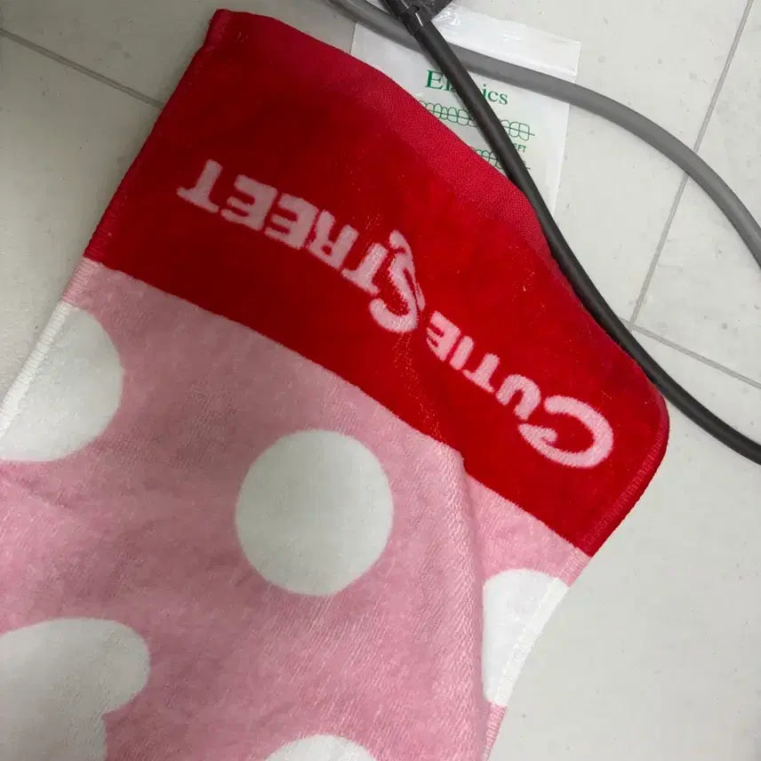 [BUNJANG] Cutie Street Aika Towel Slogan / 큐티스트리트 CUTIE STREET 아이카 타올 슬로건 수건