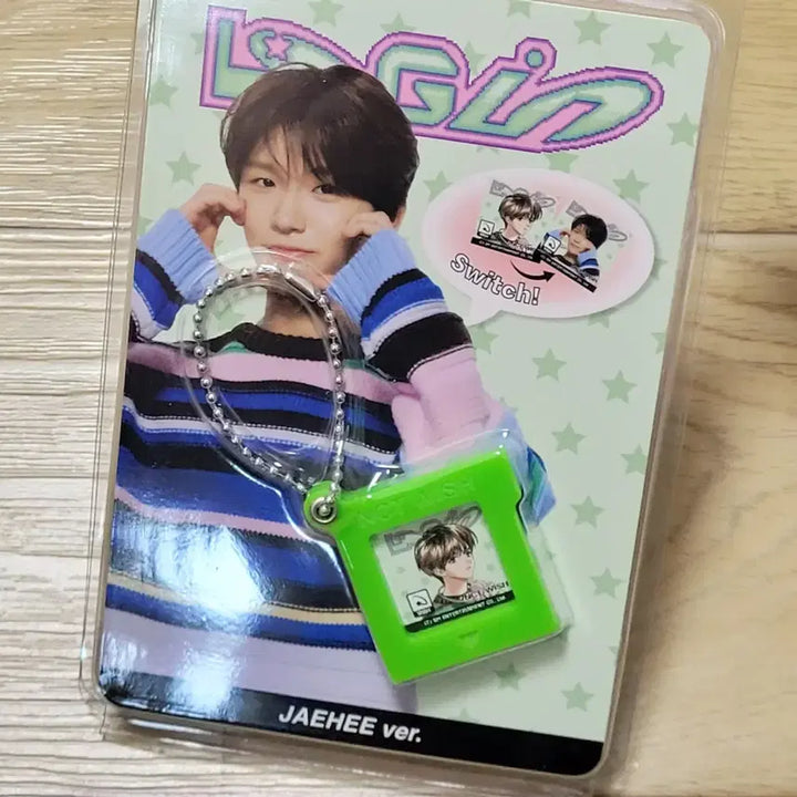 [BUNJANG] NCT WISH Jaehee Login MD Game Pack Keyring (Sealed) / [미개봉] 엔시티위시 로그인 엠디 재희 게임팩 키링