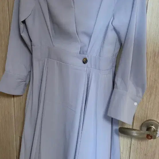 [BUNJANG] Sky Blue Shirt-Style Flare Midi Dress / (새상품)셔츠형 플레어 원피스 하늘색