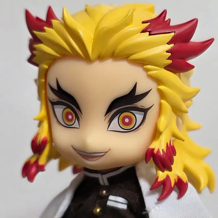 [BUNJANG] Demon Slayer Kyojuro Rengoku Nendoroid Doll / 귀멸의 칼날 렌고쿠 쿄쥬로 넨도로이드돌