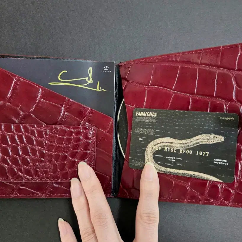 [BUNJANG] Hwanna Fanaconda Limited Edition Album Signed / 화나 fanaconda 한정판 앨범 친필 사인 / fana 화나콘다 힙합