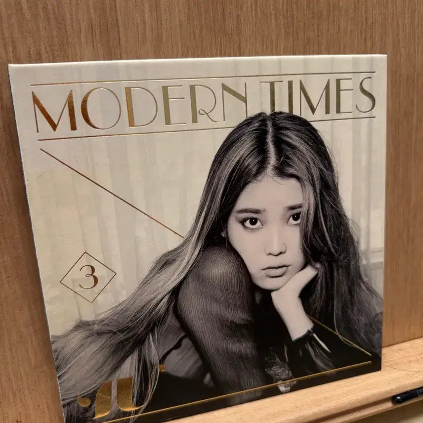 [BUNJANG] IU 3rd Album Modern Times CD / 아이유 3집(2013) - Modern Times / CD
