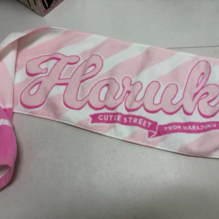 [BUNJANG] Cutie Street Haruka Parutang Towel Slogan / 큐티스트리트 하루카 파루땅 타올 슬로건 수건