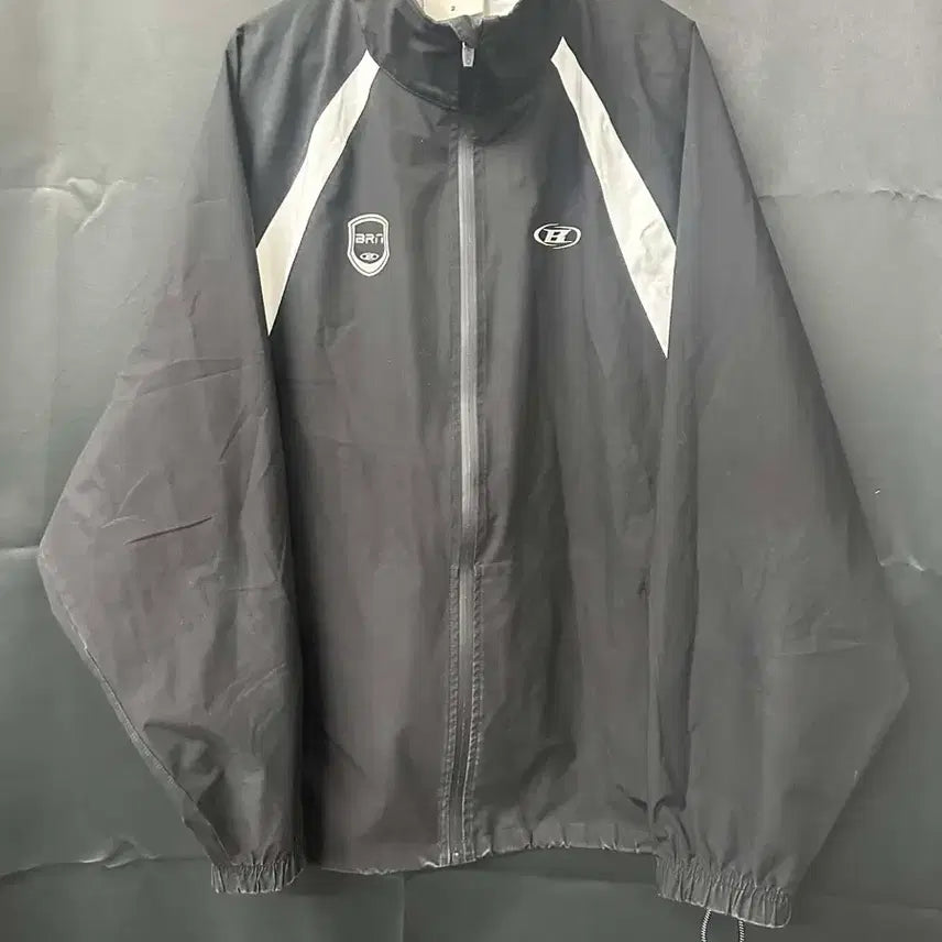 [BUNJANG] Born to Win BRN Emblem Booster Zip-Up Jacket / 본투윈 BRN 엠블럼 부스터 집업 자켓