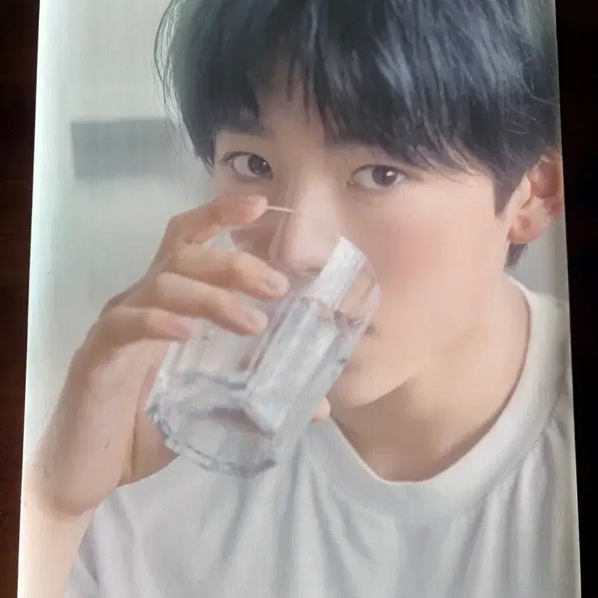 [BUNJANG] Yushi Photobook / 유우시 포토북