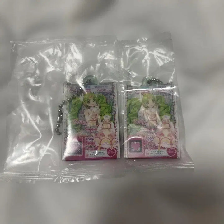 [BUNJANG] Pripara Hibiki Acrylic Keyring, Pascha, Dream Ticket Bundle Set / 5/16일까지판매)비현물가샤폰히비키파루루후와리도로시레오나프리파라분철공구